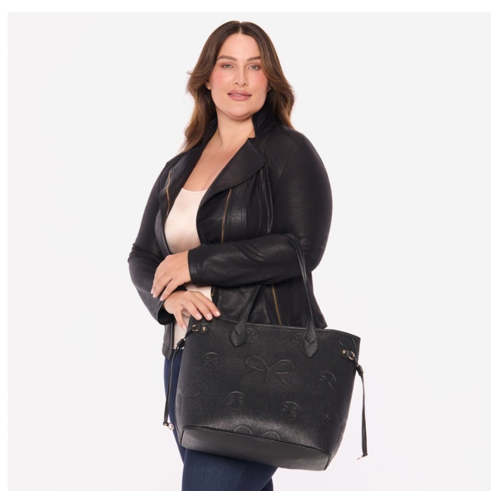 Ruby Ribbon black tote bag - Picture 3 of 5